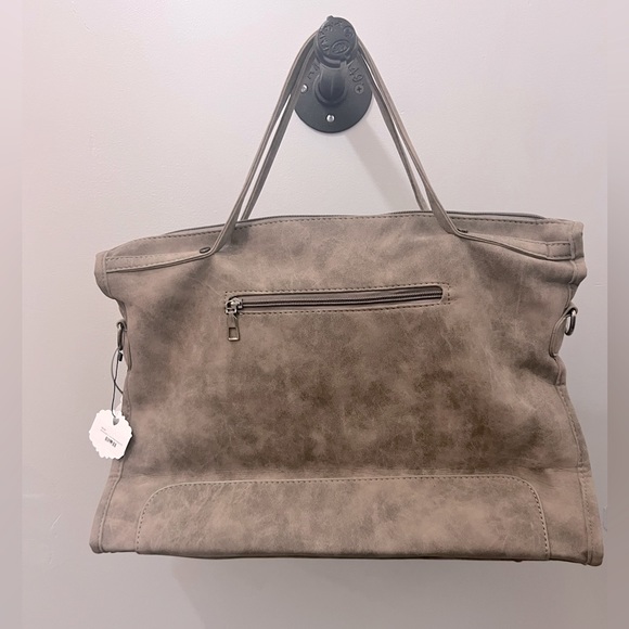 BLUSHING OWL STUDDED VINTAGE BAG 💖🌸IN STORES🌸💖 - Picture 4 of 4